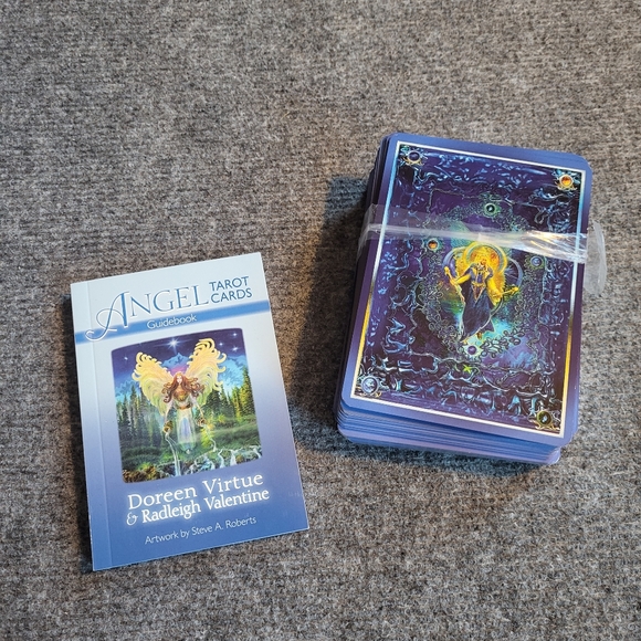 Original Tarot Angels Oracle Deck and Book Box Set - Doreen Virtue - new - Picture 2 of 5